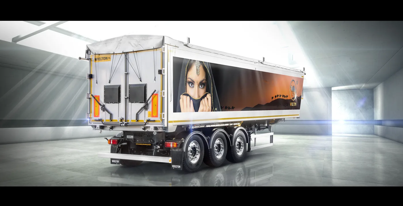 Fotografia produktowa - naczepa z zabudową reklamową